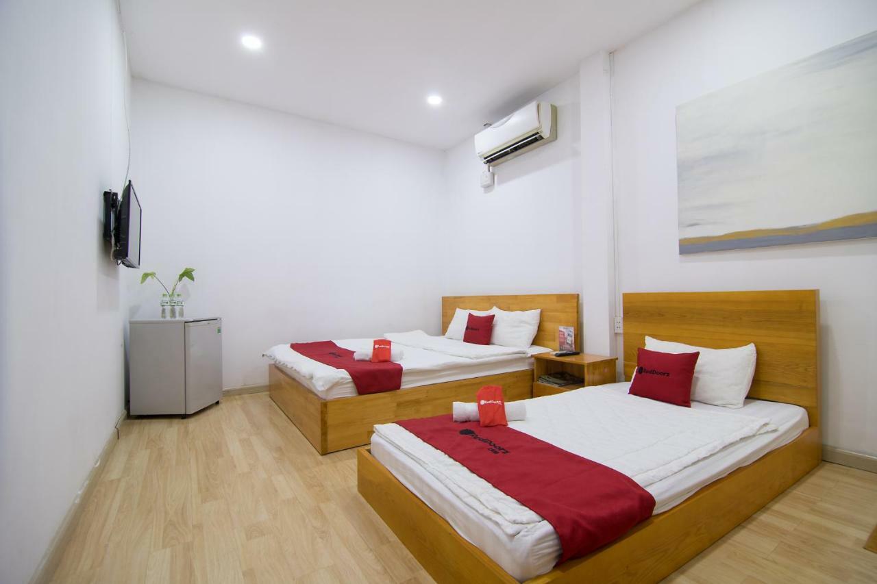 Reddoorz Near Nguyen Hue Walking Street 2 - Dorms Available Хошимин Экстерьер фото